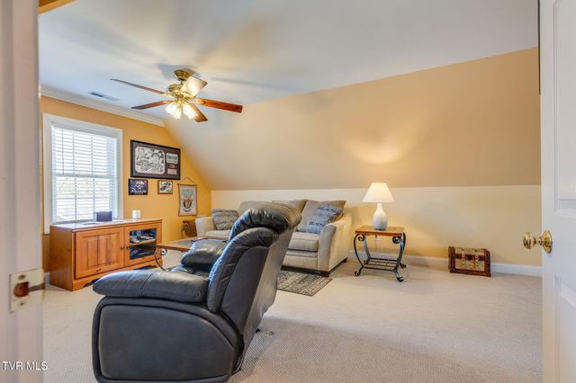 408 Arrowhead Drive, Kingsport, TN 37664