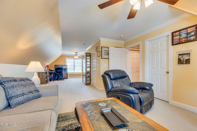 408 Arrowhead Drive, Kingsport, TN 37664