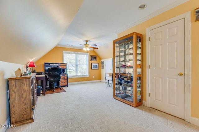 408 Arrowhead Drive, Kingsport, TN 37664