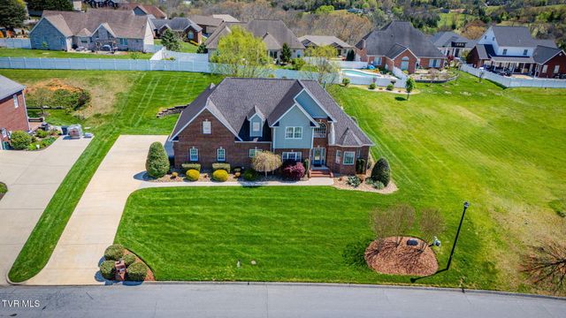 408 Arrowhead Drive, Kingsport, TN 37664