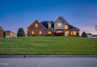 408 Arrowhead Drive, Kingsport, TN 37664