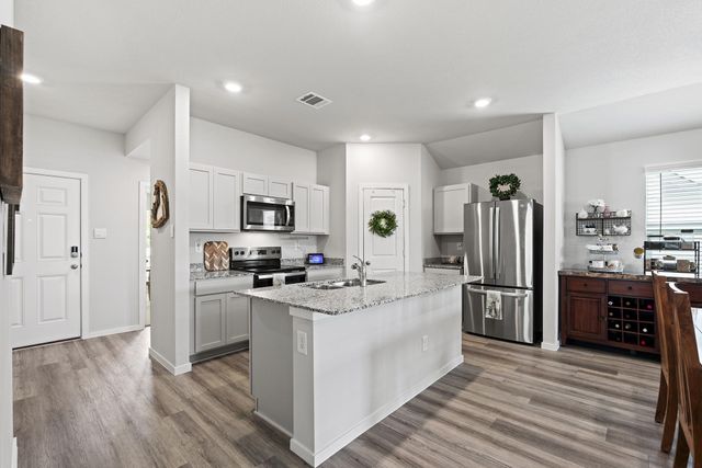 405 Perry PL, Rockdale, TX 76567