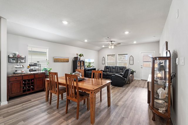 405 Perry PL, Rockdale, TX 76567