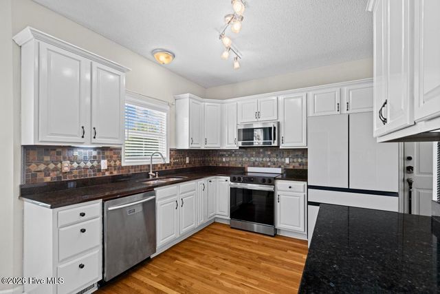 600 Willbrook Circle, Sneads Ferry, NC 28460