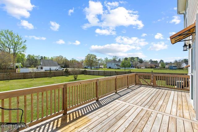 600 Willbrook Circle, Sneads Ferry, NC 28460