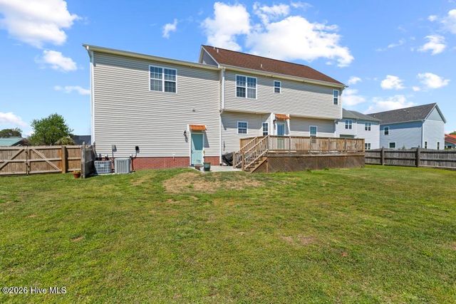 600 Willbrook Circle, Sneads Ferry, NC 28460