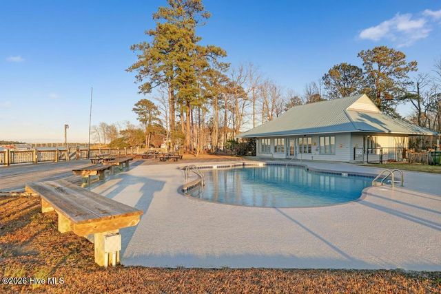 600 Willbrook Circle, Sneads Ferry, NC 28460