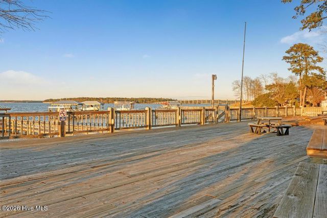 600 Willbrook Circle, Sneads Ferry, NC 28460