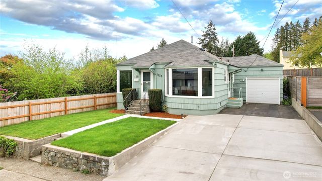 1123 Trenton Avenue, Bremerton, WA 98310