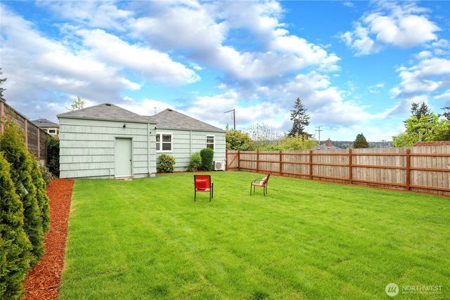 1123 Trenton Avenue, Bremerton, WA 98310