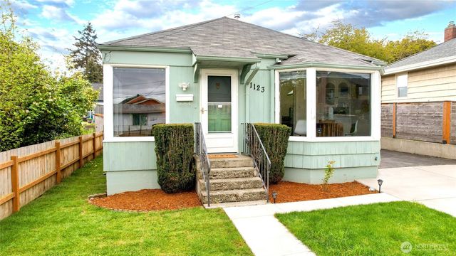 1123 Trenton Avenue, Bremerton, WA 98310