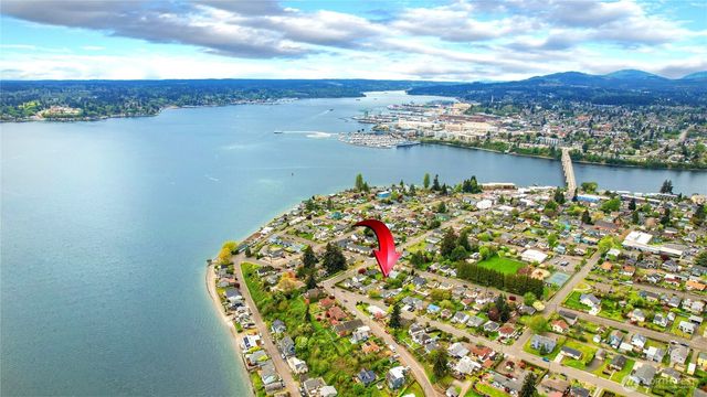 1123 Trenton Avenue, Bremerton, WA 98310