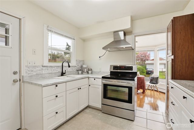 1123 Trenton Avenue, Bremerton, WA 98310