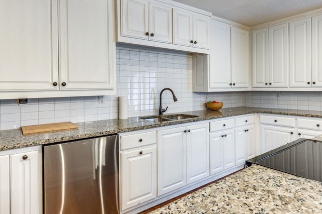 340 Old Spring Creek Rd, Estill Springs, TN 37330
