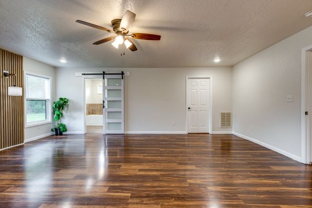 340 Old Spring Creek Rd, Estill Springs, TN 37330