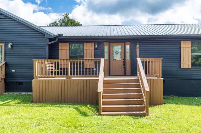 340 Old Spring Creek Rd, Estill Springs, TN 37330