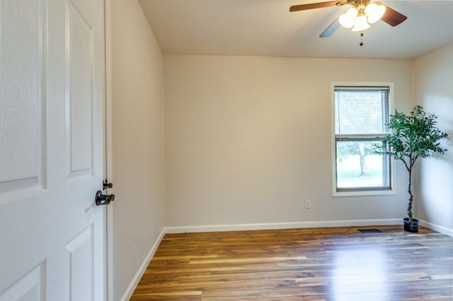 340 Old Spring Creek Rd, Estill Springs, TN 37330