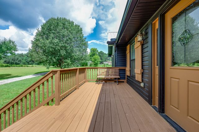 340 Old Spring Creek Rd, Estill Springs, TN 37330