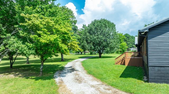 340 Old Spring Creek Rd, Estill Springs, TN 37330