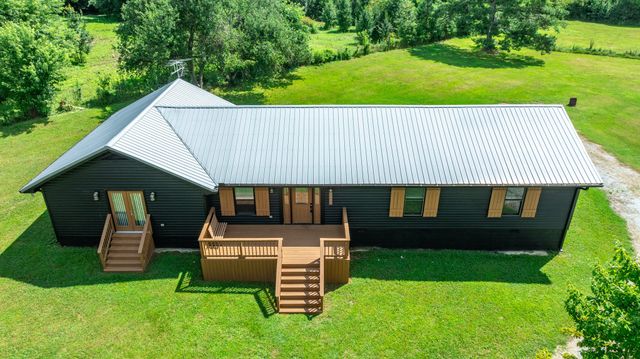 340 Old Spring Creek Rd, Estill Springs, TN 37330