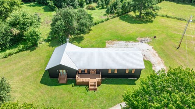 340 Old Spring Creek Rd, Estill Springs, TN 37330