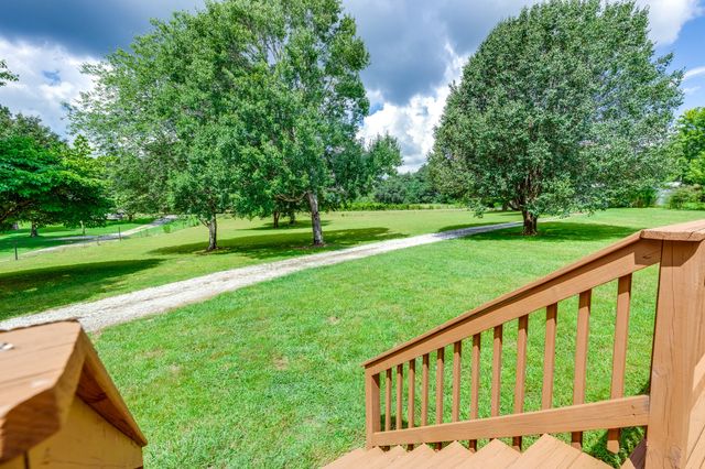340 Old Spring Creek Rd, Estill Springs, TN 37330