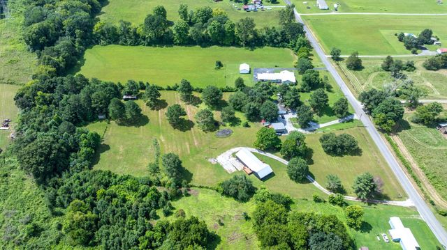 340 Old Spring Creek Rd, Estill Springs, TN 37330