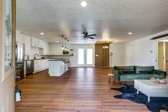 340 Old Spring Creek Rd, Estill Springs, TN 37330