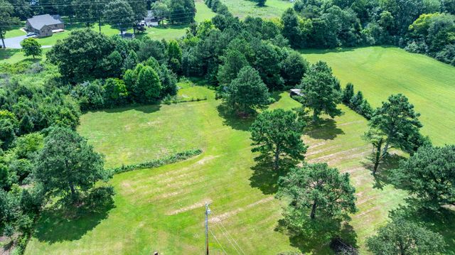 340 Old Spring Creek Rd, Estill Springs, TN 37330