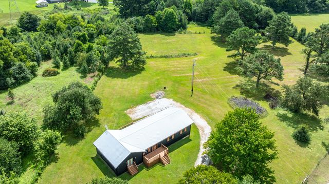 340 Old Spring Creek Rd, Estill Springs, TN 37330