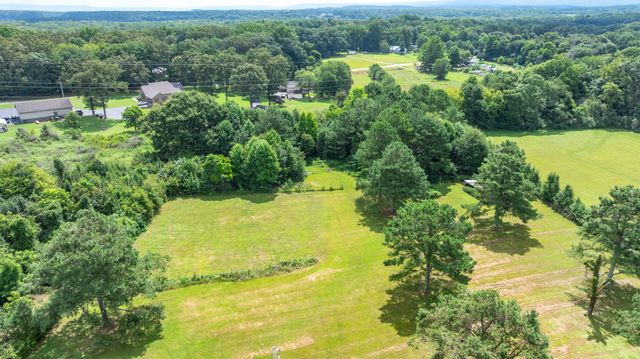 340 Old Spring Creek Rd, Estill Springs, TN 37330