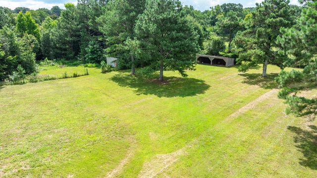 340 Old Spring Creek Rd, Estill Springs, TN 37330