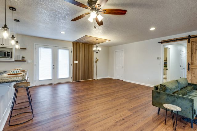 340 Old Spring Creek Rd, Estill Springs, TN 37330