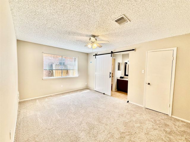 6 Leverwood Court, The Woodlands, TX 77381