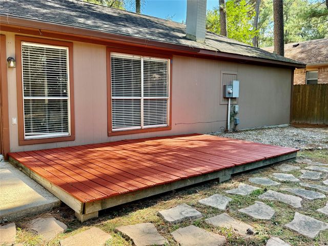 6 Leverwood Court, The Woodlands, TX 77381