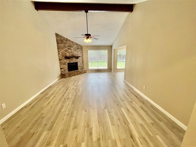 6 Leverwood Court, The Woodlands, TX 77381