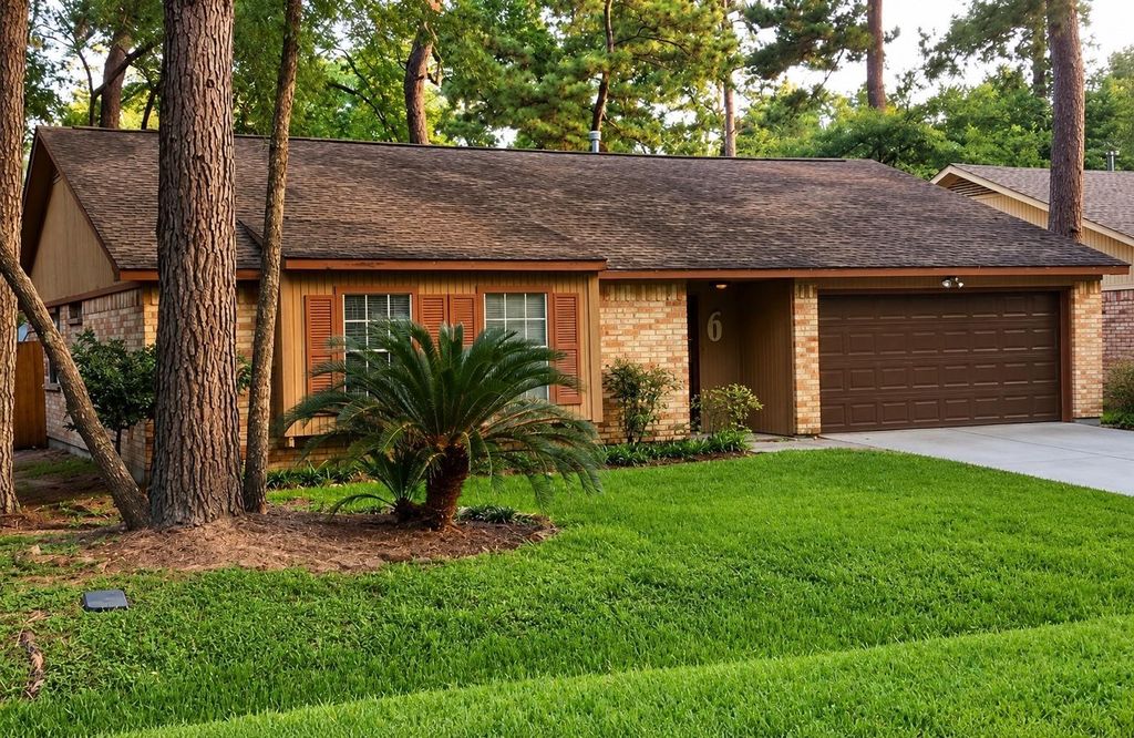 6 Leverwood Court, The Woodlands, TX 77381