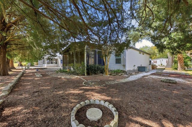 221 COVENT GARDEN AVENUE, Davenport, FL 33897