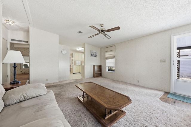 221 COVENT GARDEN AVENUE, Davenport, FL 33897