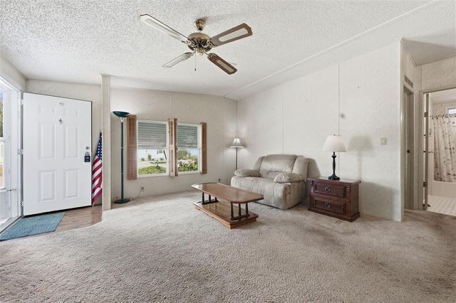 221 COVENT GARDEN AVENUE, Davenport, FL 33897