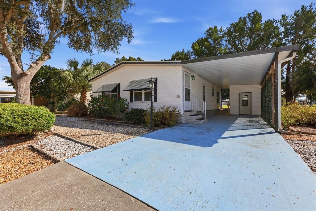 221 COVENT GARDEN AVENUE, Davenport, FL 33897