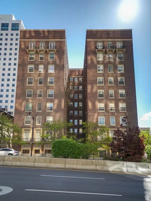 Image 1 of property listing at 29 S STATE ST #414, Salt Lake City, UT 84111
