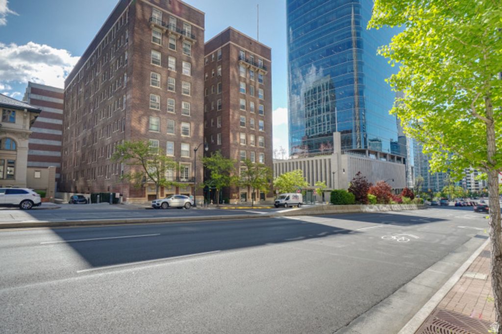 Image 2 of property listing at 29 S STATE ST #414, Salt Lake City, UT 84111