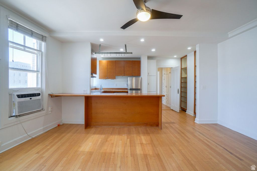 Image 5 of property listing at 29 S STATE ST #414, Salt Lake City, UT 84111