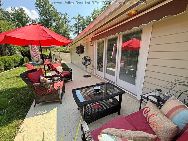 1500 Longridge Road, Charleston, WV 25314