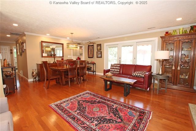 1500 Longridge Road, Charleston, WV 25314