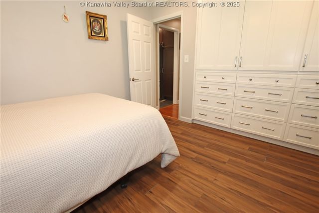 1500 Longridge Road, Charleston, WV 25314