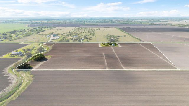 7639 Fm 2977, Richmond, TX 77469