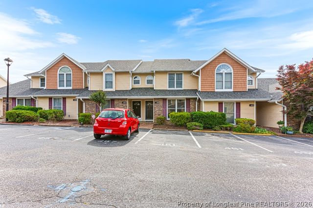 461 Lands End Road, Fayetteville, NC 28314