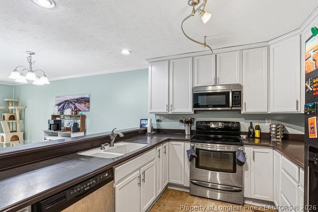 461 Lands End Road, Fayetteville, NC 28314